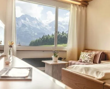 h5-gal-img2 hotel carmelina